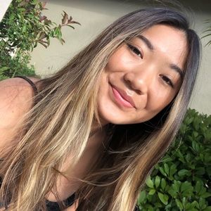 Meet your Posher, Caroline